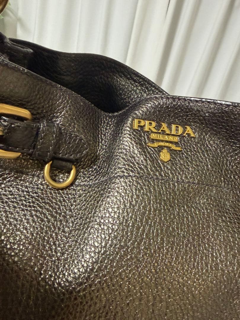 PRADA ダークゴールドブラウン レザー ショルダーバッグ