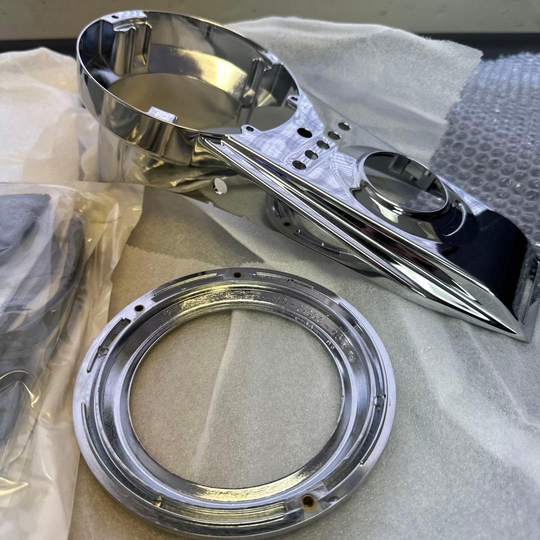 新品　ハーレー純正　ソフテイル　コンソールキット／レザー・タンクパネル付