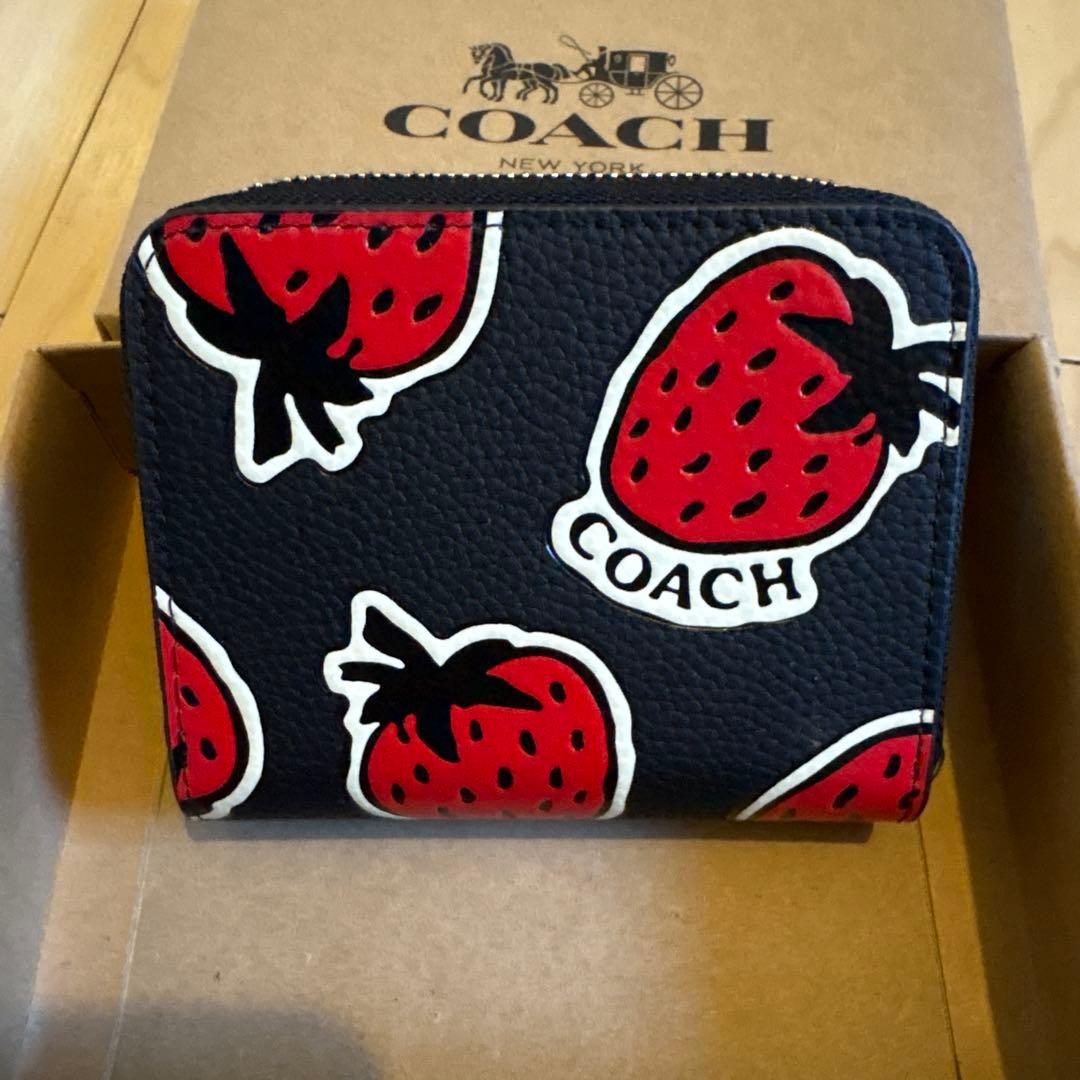 COACH ストロベリープリント 二つ折り財布