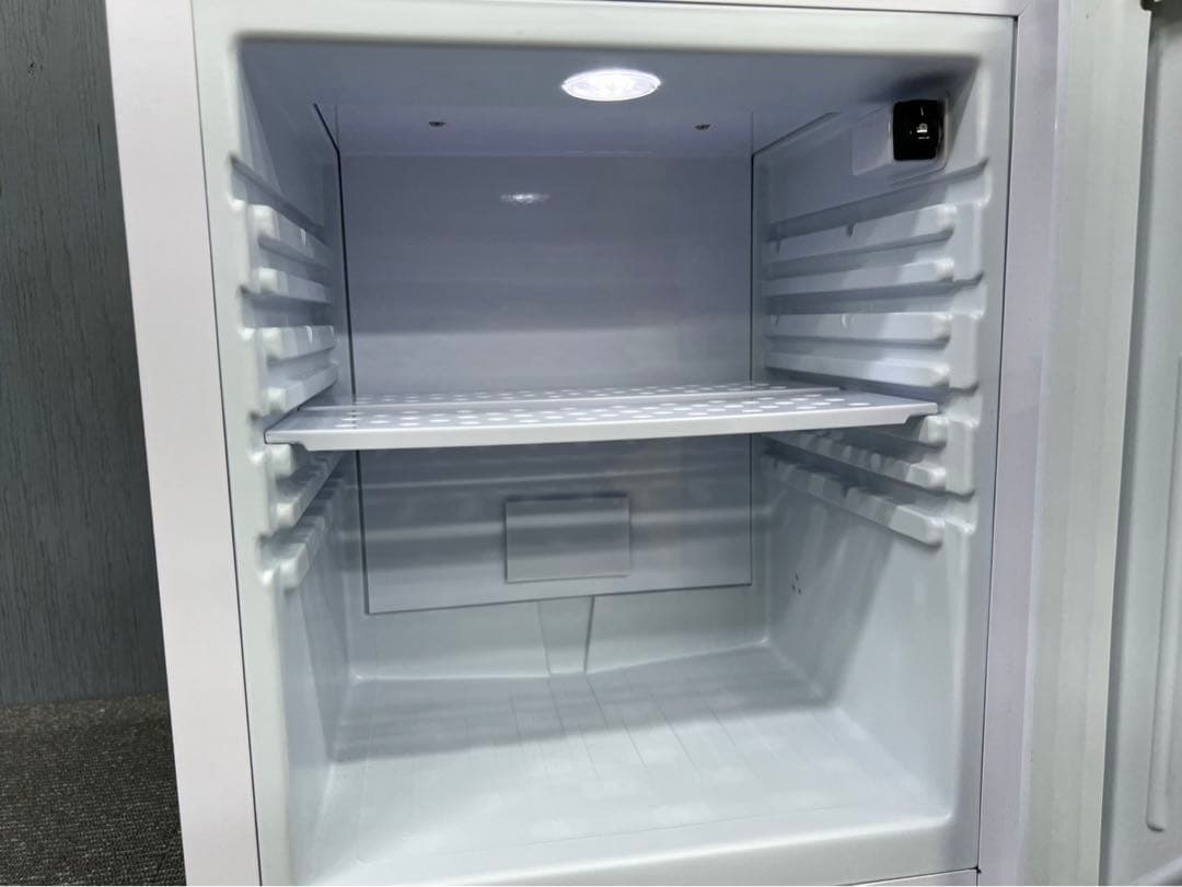 A2◆送料無料◆LOTS サイレントミニ電子冷蔵庫　無音無振動　寝室　コンパクト