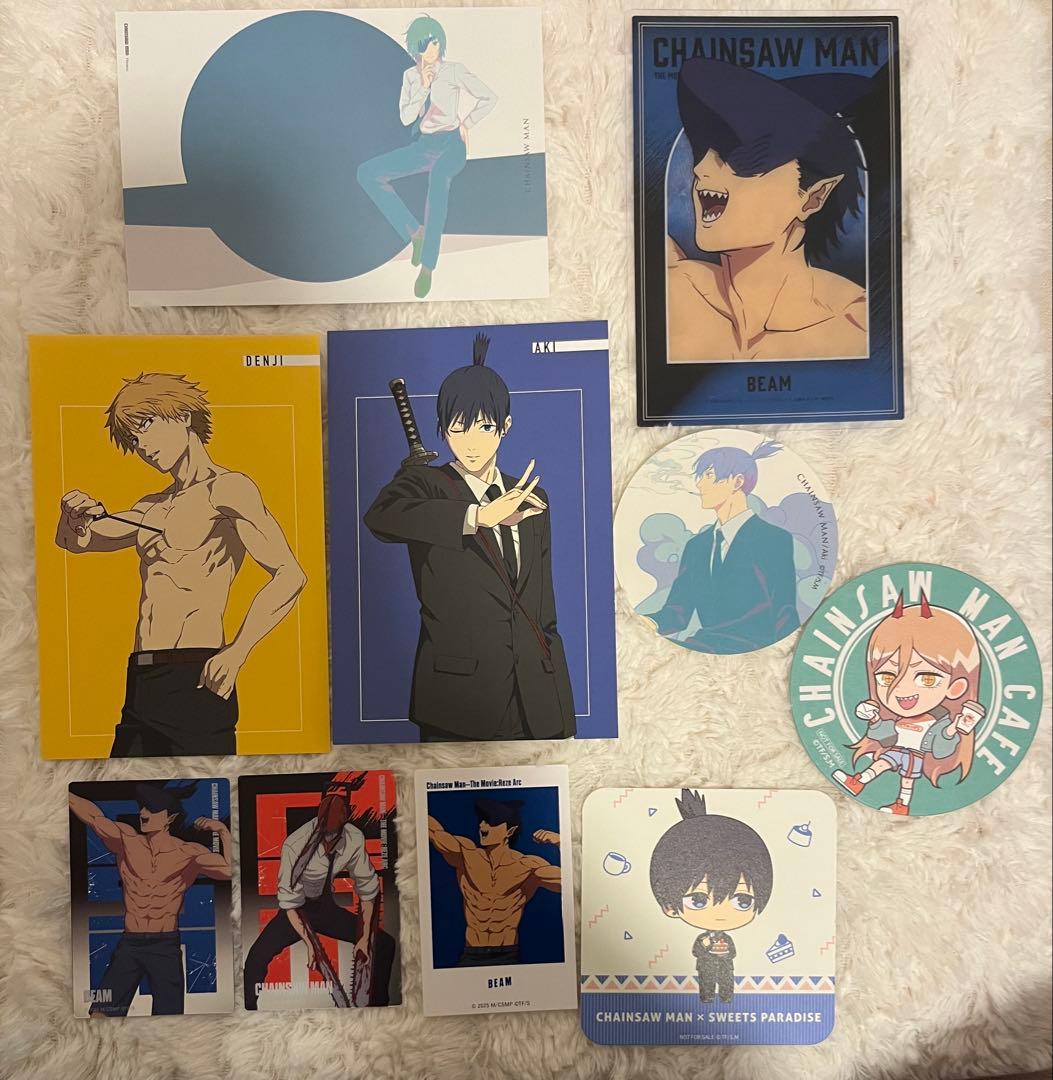 チェンソーマン グッズまとめ売り 缶バッジ アクスタ ポストカード 100点以上