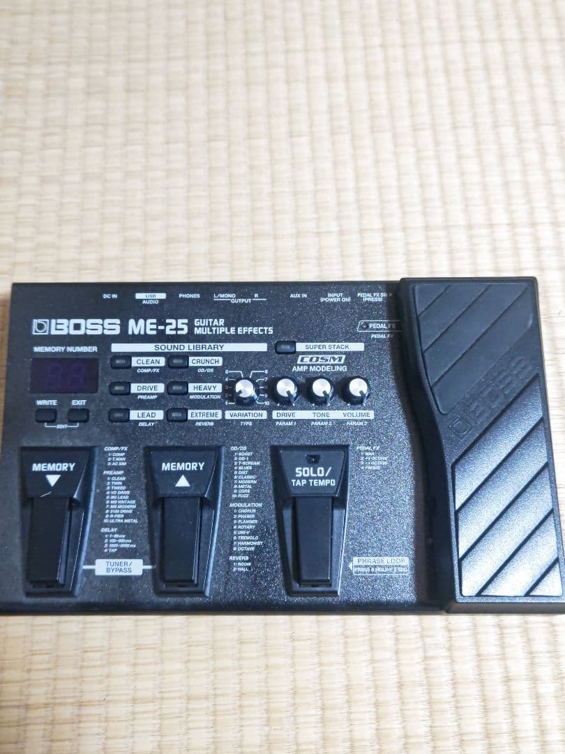 BOSSマルチエフェクターME25
