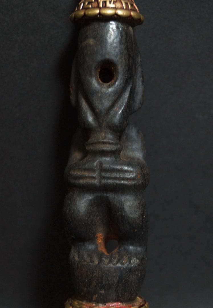 オールドチベット 大型 石隕石彫り太陽神像 金剛杵 両端銅製龍紋神像 魔除け浄化