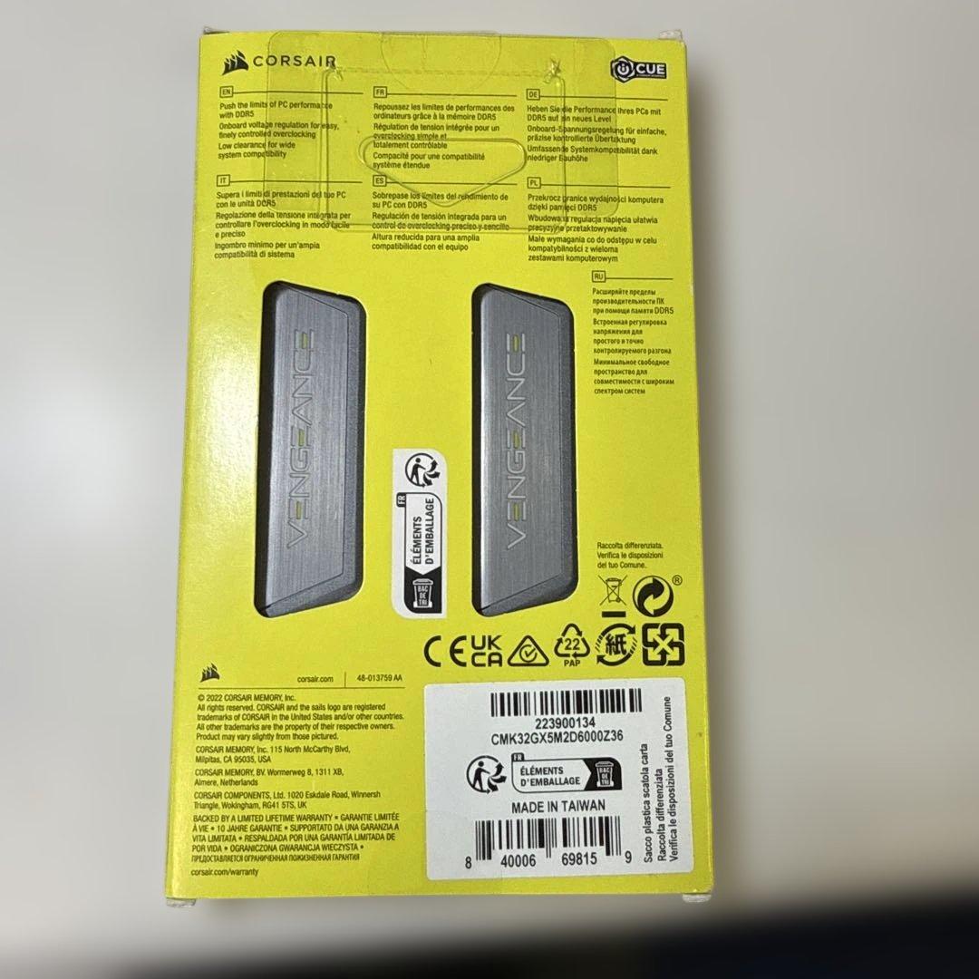 メモリー CORSAIR VENGEANCE DDR5 32GB 6000MHz