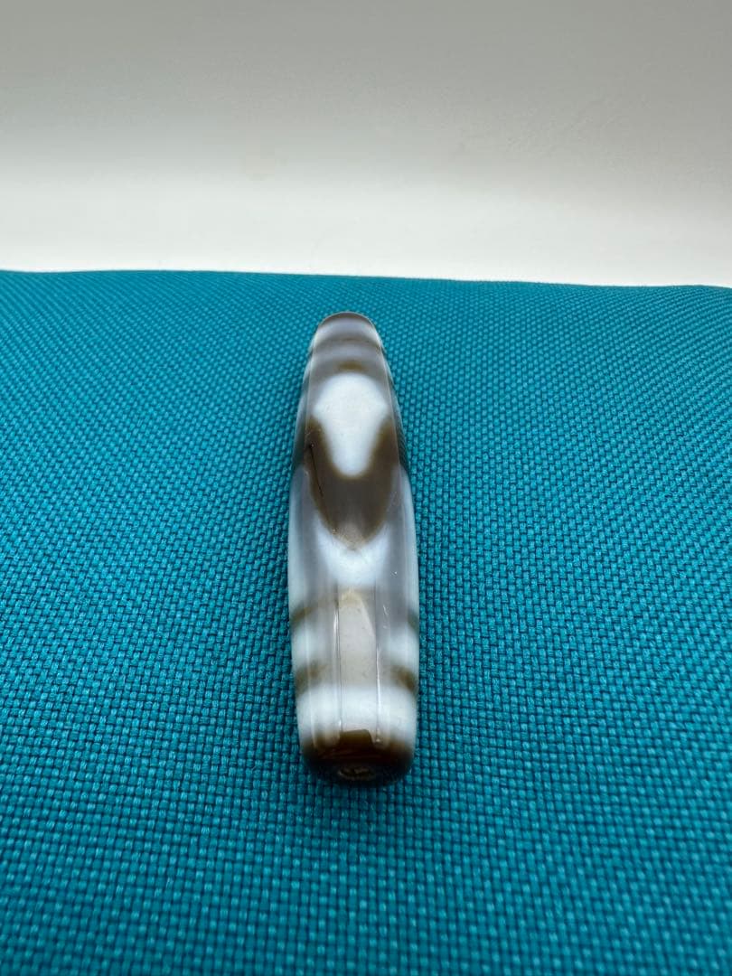 ☆天然石☆ 蔵伝 チベット 虎の牙天珠 古美術品 收藏品 稀少品（珍品刻印）