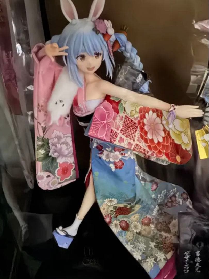 兎田ぺこら　フィギュア1/4　日本人形　デザインココ　開封済　ケース付　箱痛有