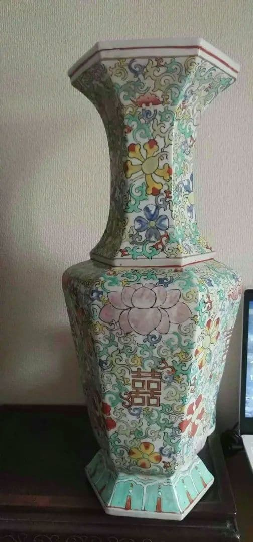 中国昔の花瓶、大明成化年製