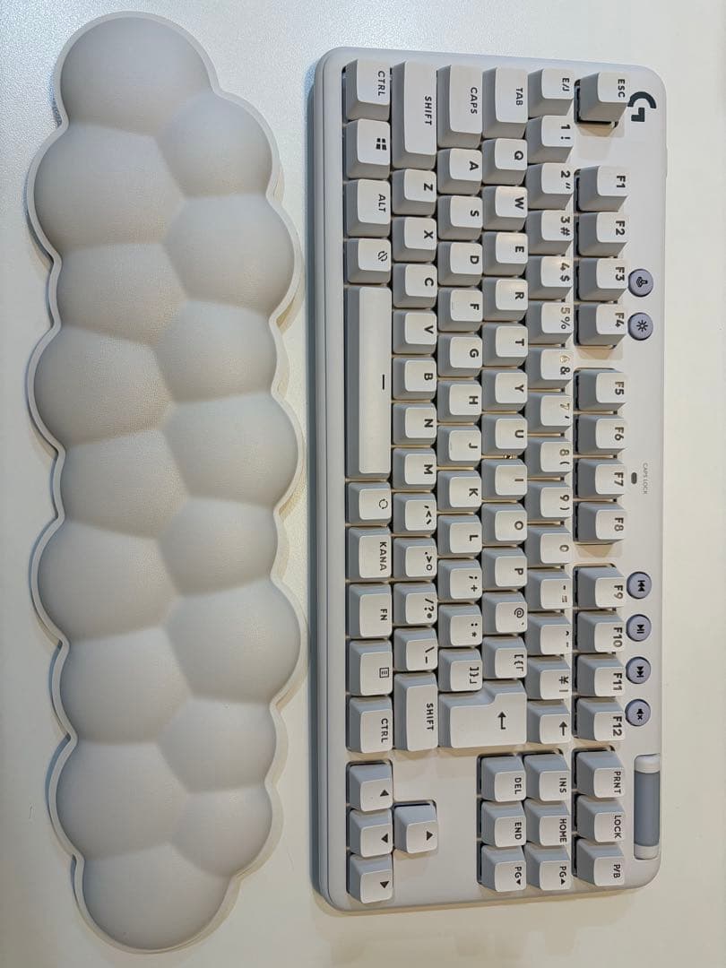 ロジクール　オーロラコレクション　有線ゲーミングキーボード