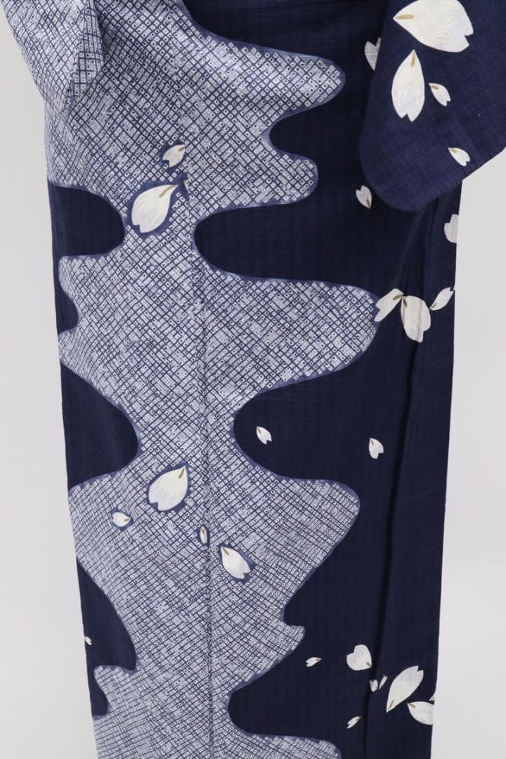 【浴衣】長尺 鹿の子に花びら模様 紺 普段着 木綿 カジュアル 夏着物7UA18