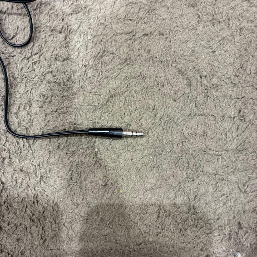 Bang & Olufsen Beoplay H3 有線イヤホン