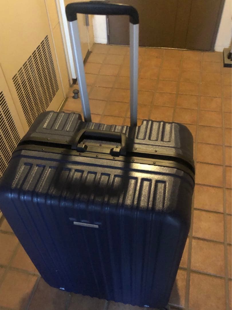 LLサイズ 10泊〜 ハードキャリーケース (ハンガー&ケースベルト付き)