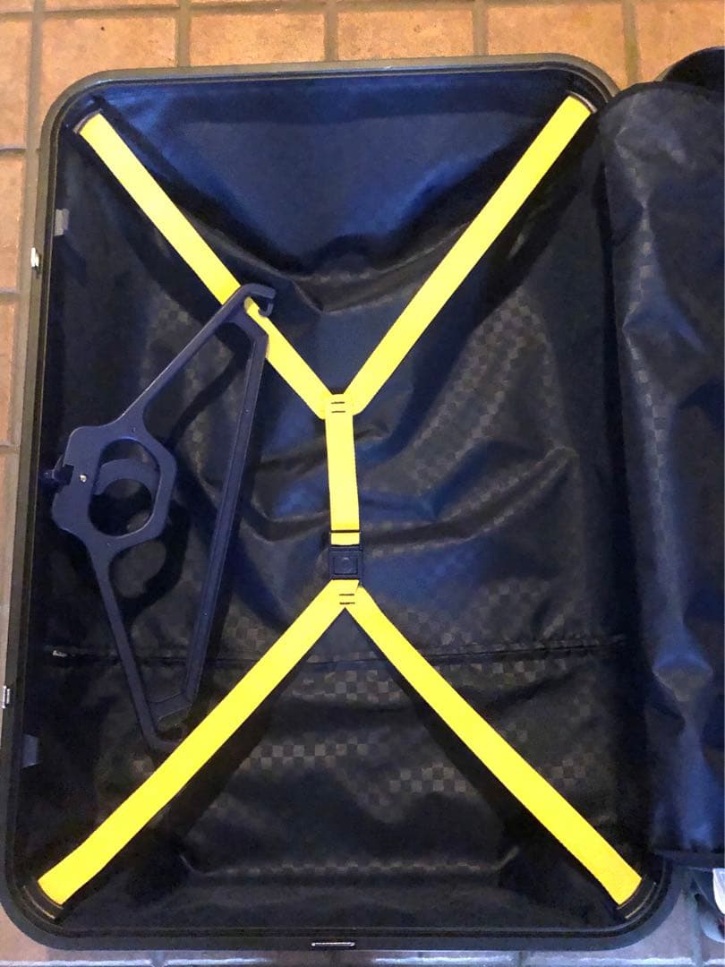 LLサイズ 10泊〜 ハードキャリーケース (ハンガー&ケースベルト付き)