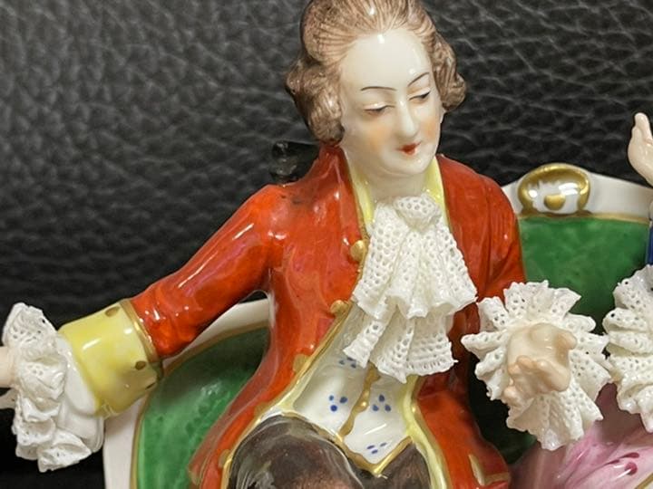 Dresden レース人形　会話が弾むカップル　アンティーク