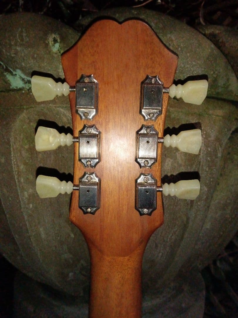 エピフォン　カジノクーペ　Epiphone　ポット交換　ピックガード製作　リペア