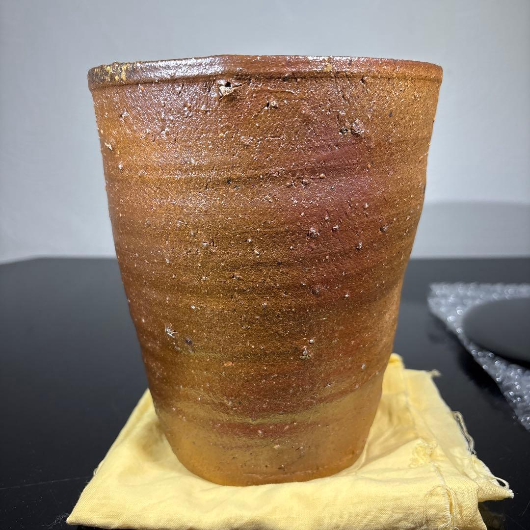 真作　森陶岳　備前水指　高さ約18センチ