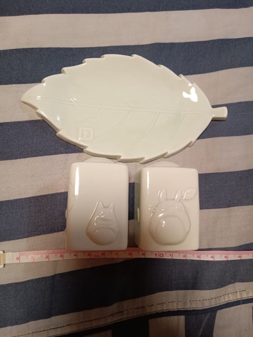 値下げ☆ジブリグッズ　廃盤品☆トトロ陶器ソルトペッパー入れ