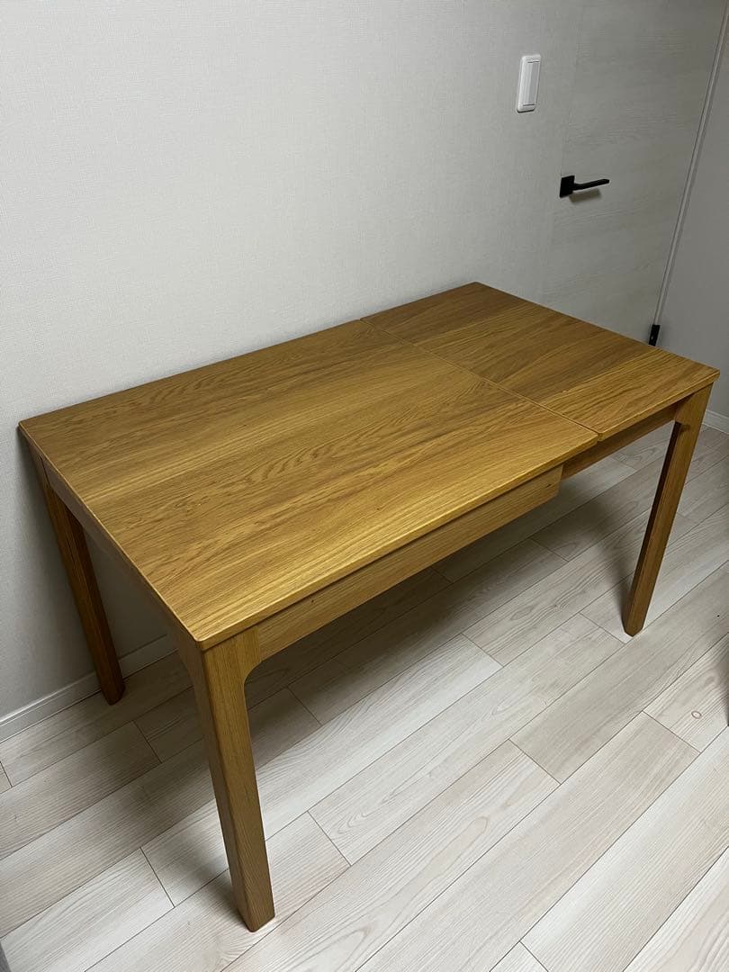 IKEA EKEDALEN 伸縮ダイニングテーブル（脚外して）シュウ