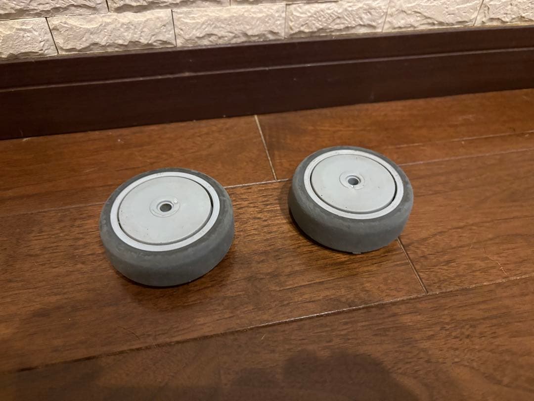 RIMOWA リモワ トパーズ ビジネストロリー ルフトハンザ2輪 機内持込可