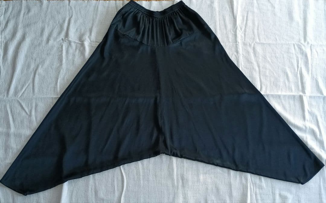 TOKIO KUMAGAI(HOMME DE NUIT)　サテン/サルエルパンツ