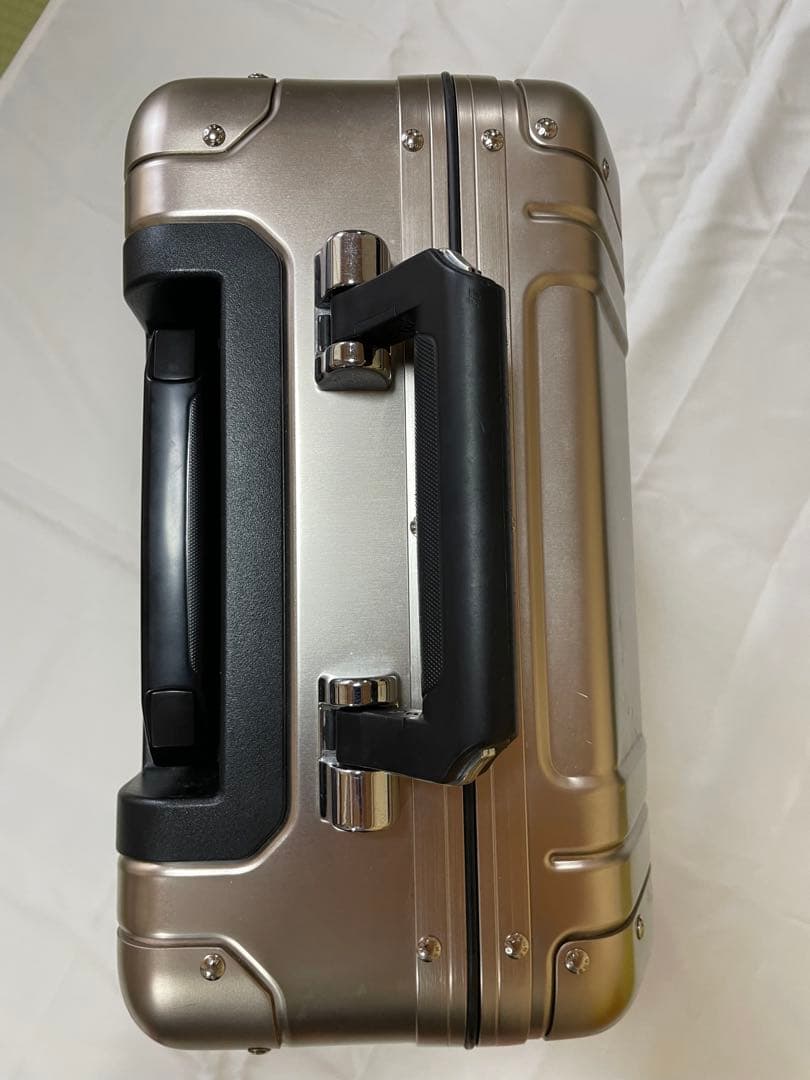 ゼロハリバートン スーツケース 2輪 GEO Aluminum ブロンズ色　美品