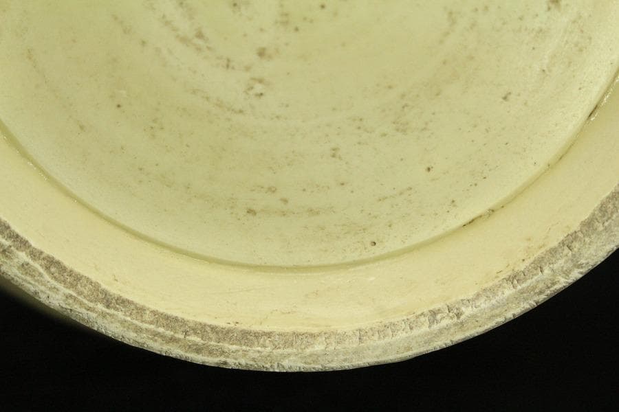 中国美術 白磁 陽刻草花紋 瓶(ZE663)