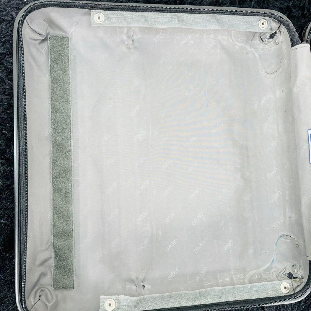 リモワ サルサ ビジネストローリー 851.40 2輪 機内持ち込み 23L