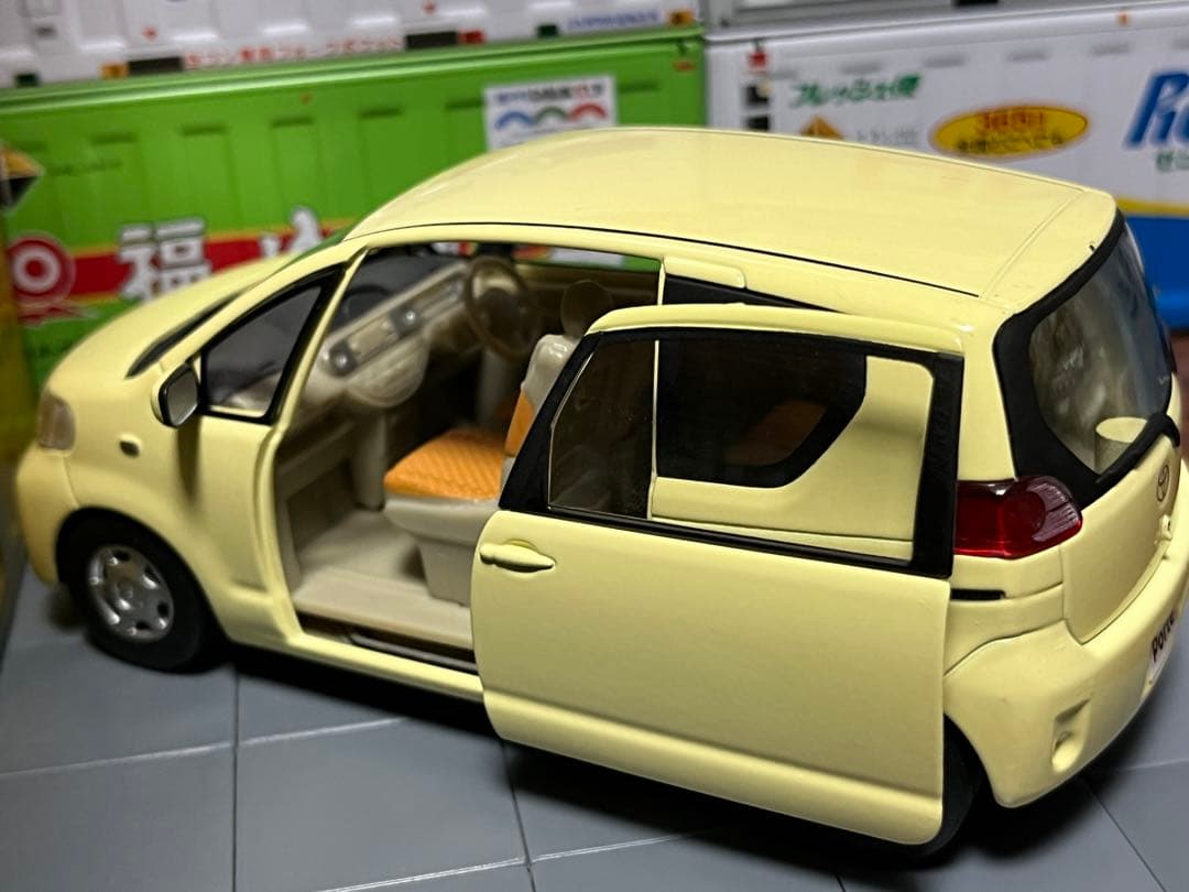 ★トヨタ PORTE ポルテ カラーサンプル 1/30