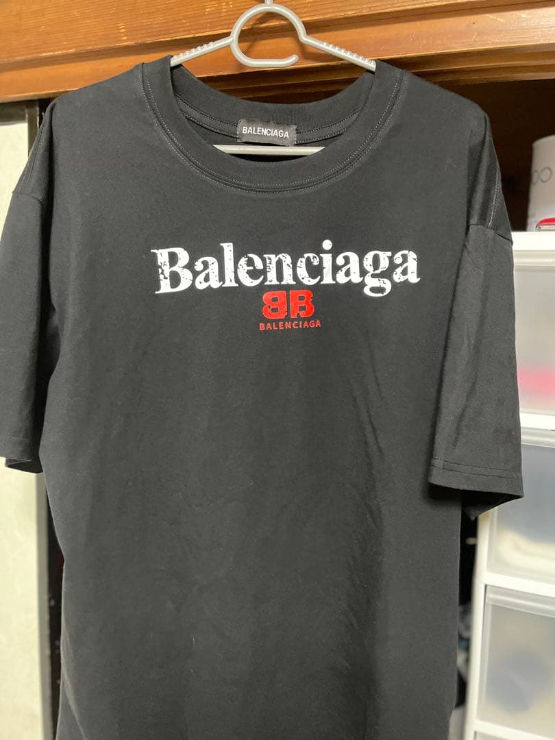 Balenciaga ブラック Tシャツ