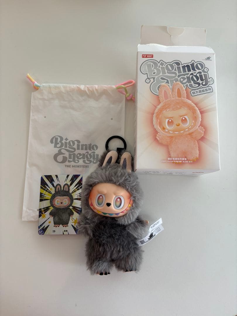 正規品　POPMART店舗購入　ラブブ　シークレット