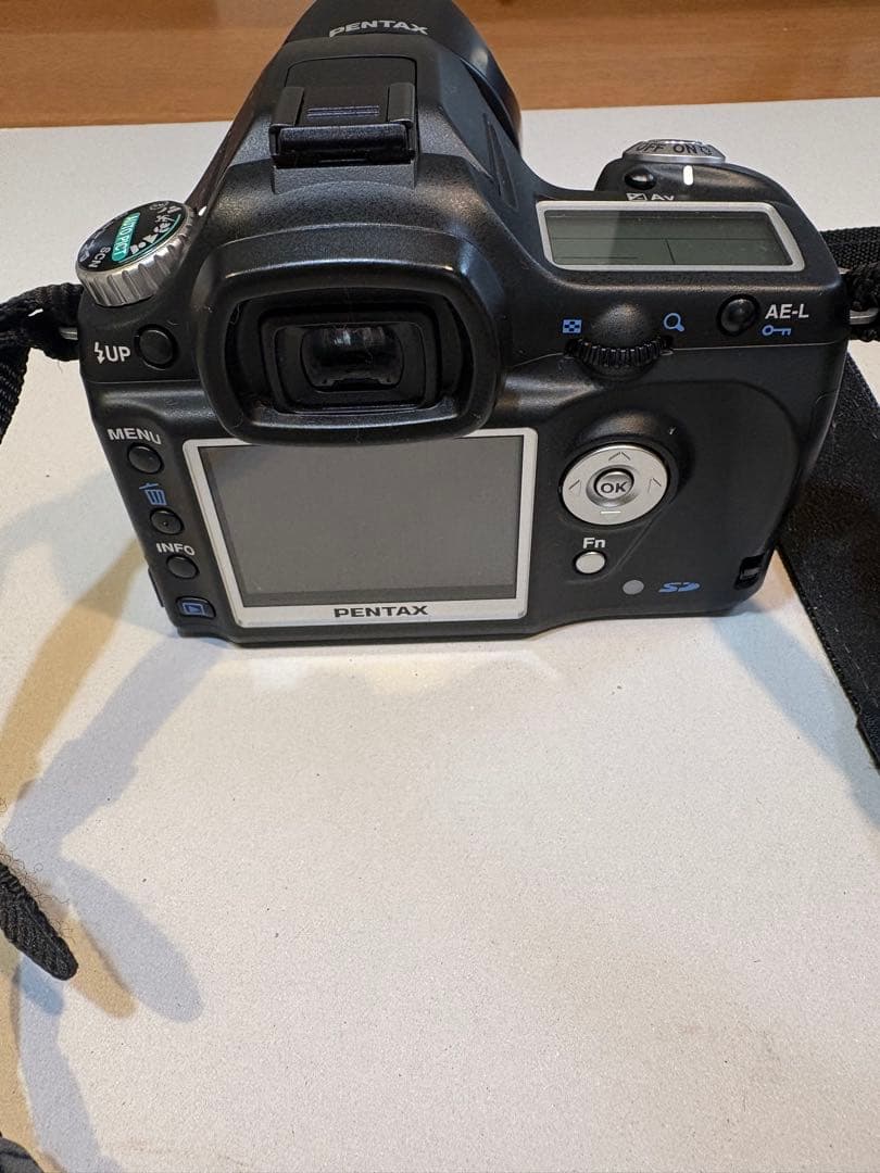 【中古】デジタル一眼レフカメラ　PENTAX *istDL2 ボディー+レンズ