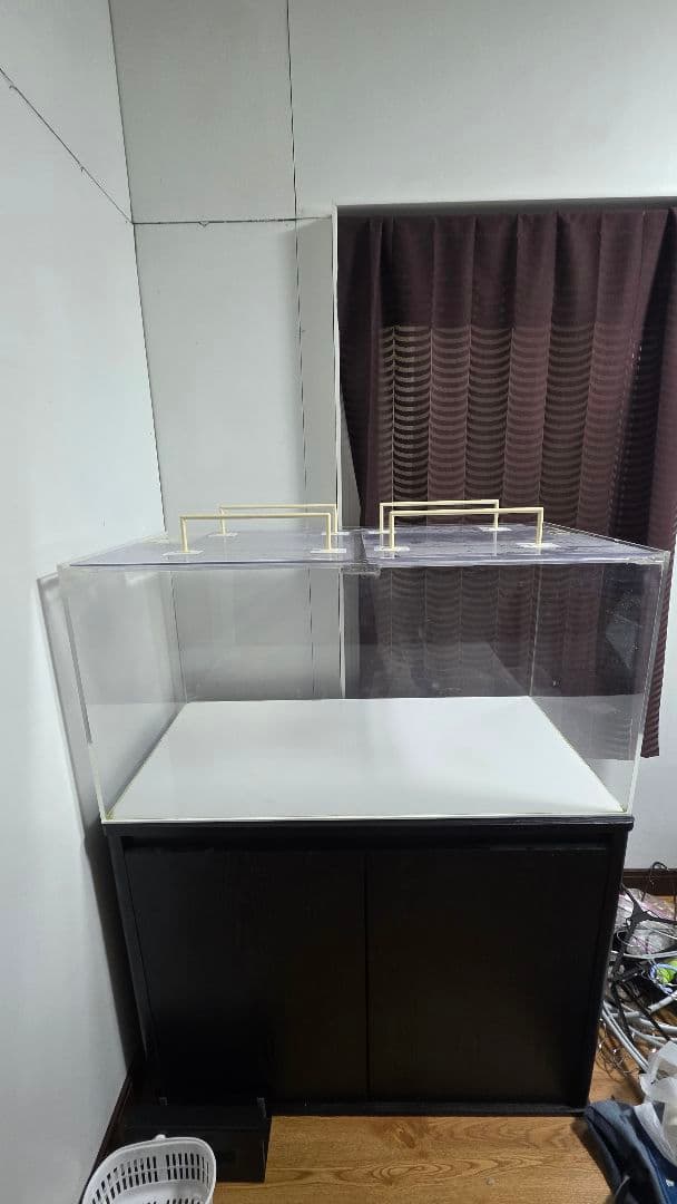 あかさん専用アクリル水槽