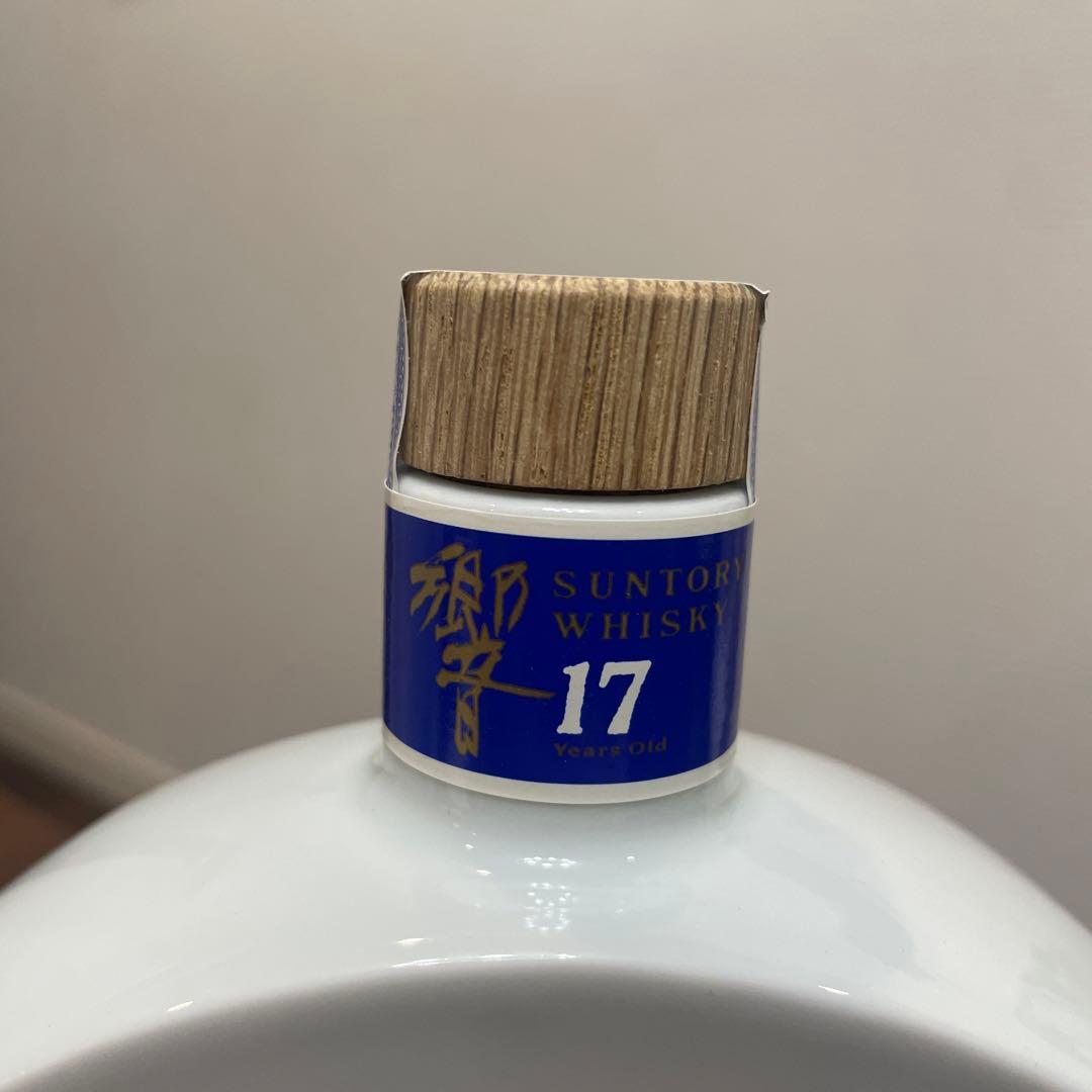 サントリーウイスキー　響17年　夢大きく　記念ボトル　陶器　未開封