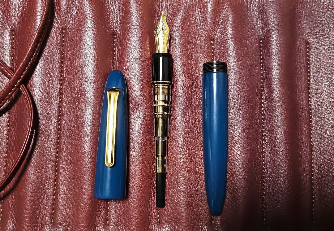 セーラー万年筆　KOP エボナイト青漆塗り 21K 太字B　ペンケースも一緒に