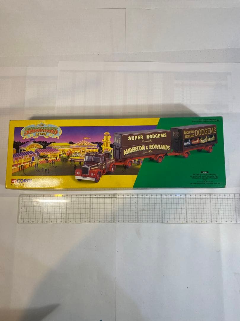 コーギー　COGI サーカストレーラー