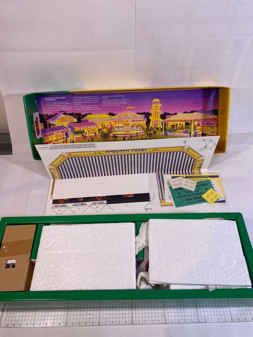 コーギー　COGI サーカストレーラー