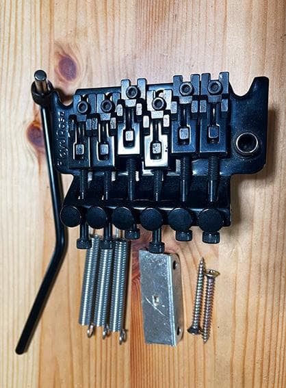 フロイドローズ・スペシャル / 中古/スタッド無し / ブロック 32mm