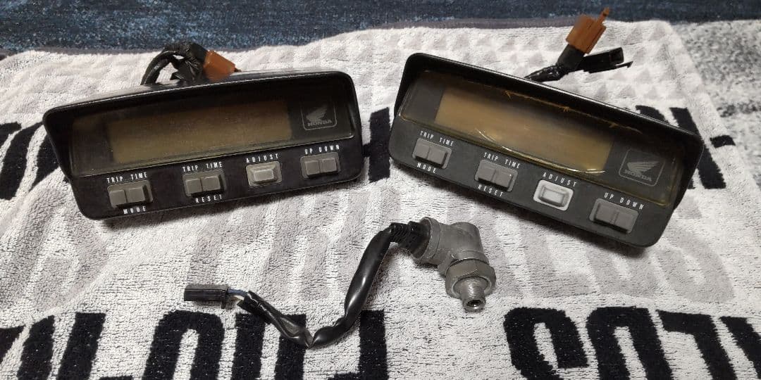 XR250 スピードメーター　２個セット　センサー付き　MD30 バハ