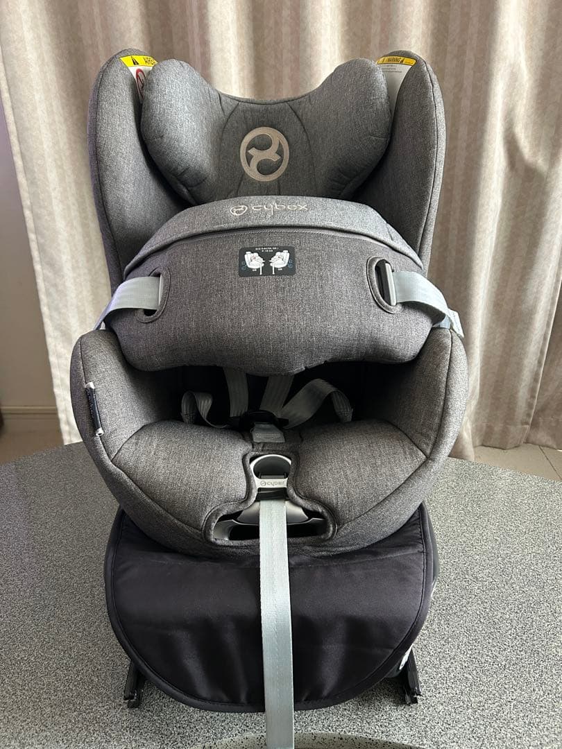チャイルドシート cybex sirona plus マンハッタングレー