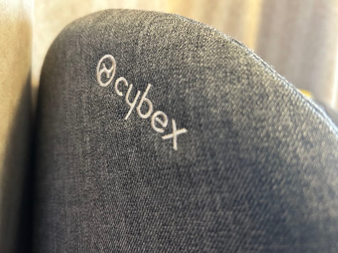 チャイルドシート cybex sirona plus マンハッタングレー