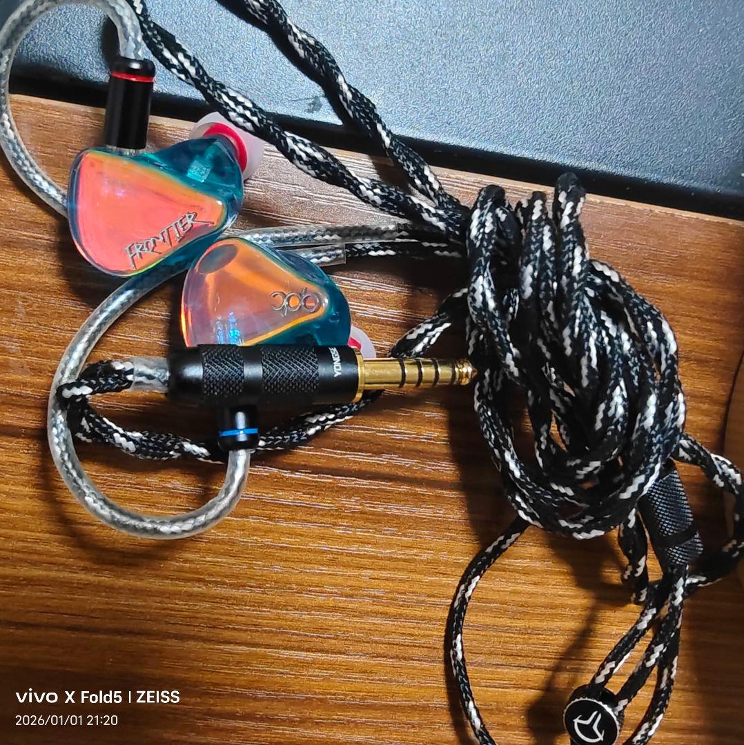 【最終価格】qdc FRONTIER + YONGSE 4.4mmリケーブル