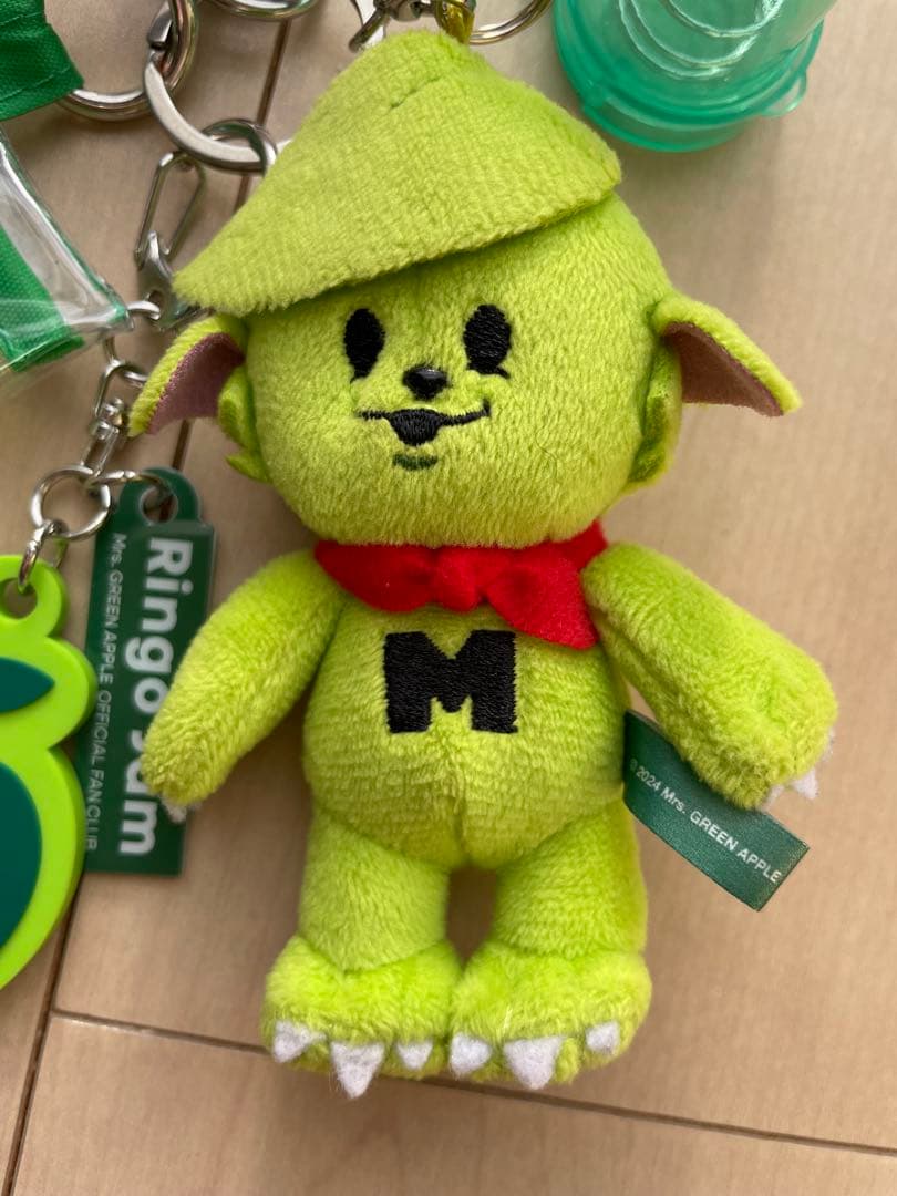 ⭐︎Ⓜ︎⭐︎ メメル キーホルダー ぬいぐるみ ミセス