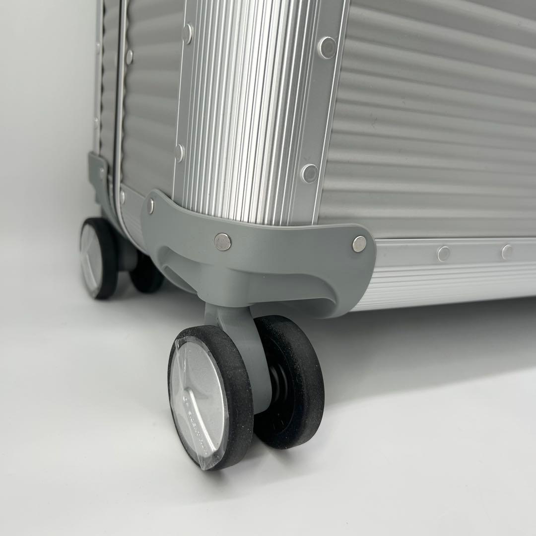 16802✨未使用✨マークアンドロナ× Rawrow アルミキャリーケース 4輪