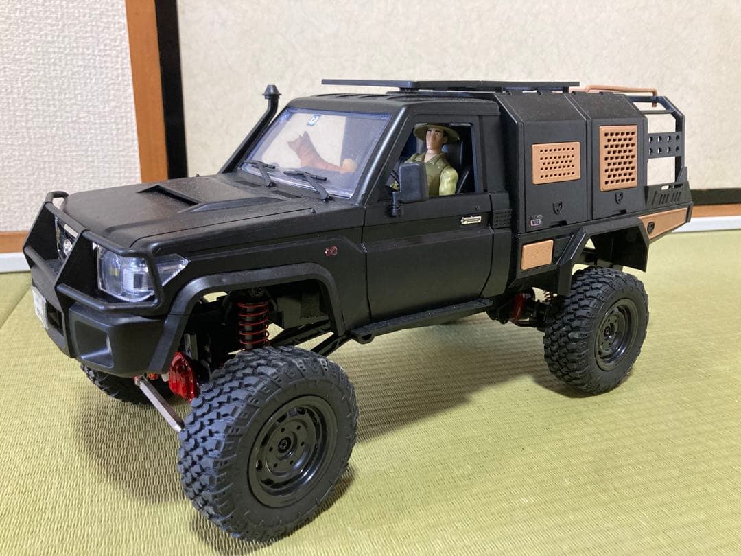 mn82 ランドクルーザー　ラジコン　カスタム　正規品