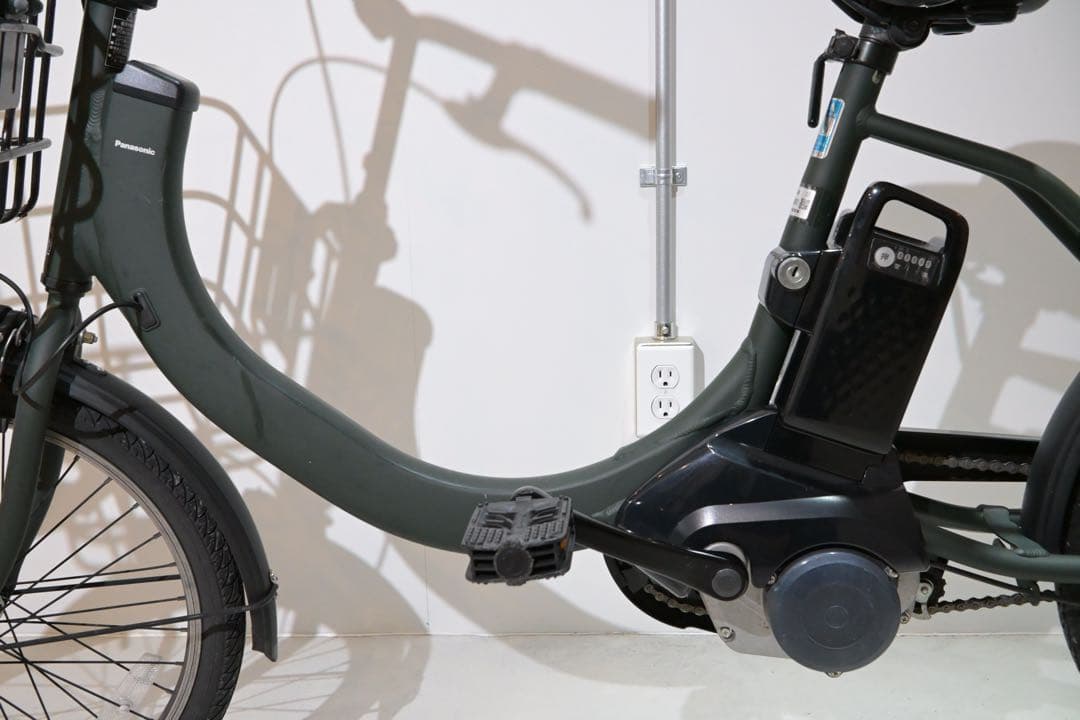 Panasonic BE-1ELSW013 電動アシスト自転車 マットグリーン