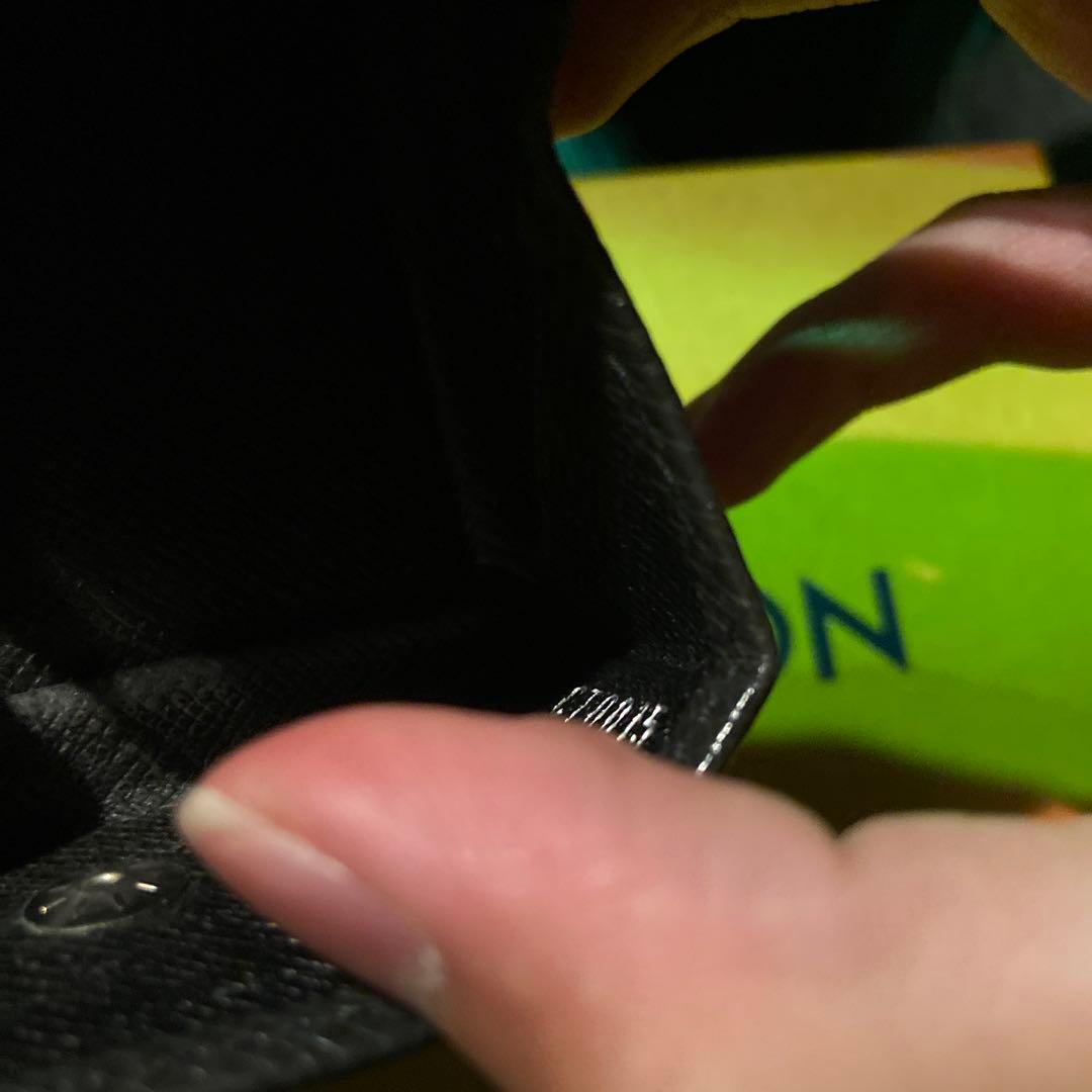 LOUIS VUITTON ブラック ケース