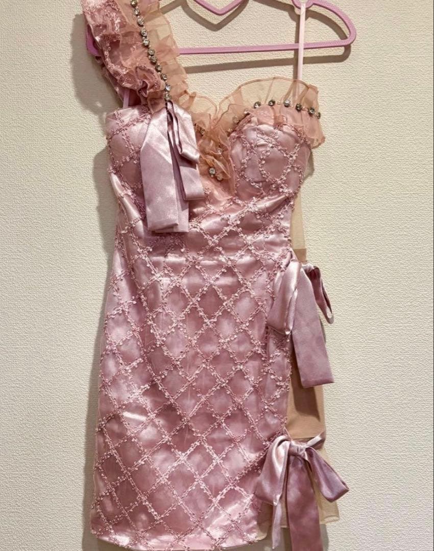 ローブドフルール　ビジューフリルレースリボンピンクドレス