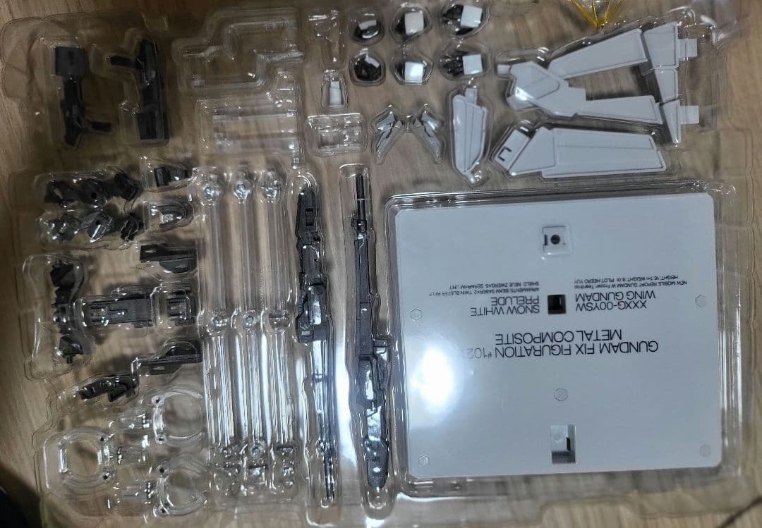 メタルコンポジットウイングガンダムスノーホワイトプレリュード