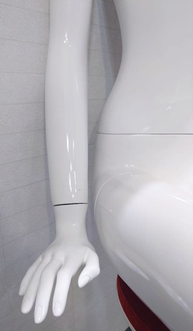 【送料込み】座りポーズ　リアルマネキン　トルソー　レディース　婦人　9号