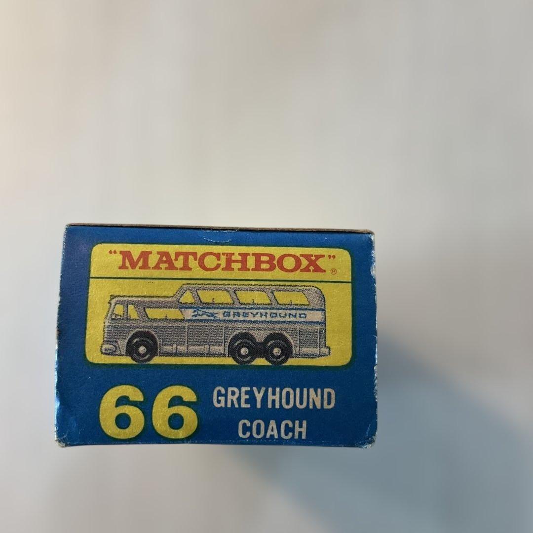 ミニカー　マッチボックス　66 グレイハウンドコーチ