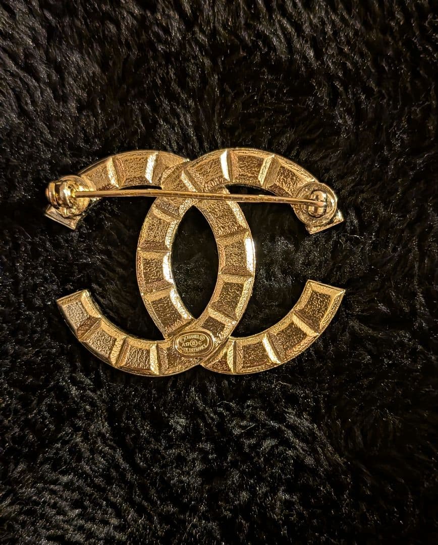 シャネル CHANEL CCマーク　ココマーク　ブローチ ゴールド A17